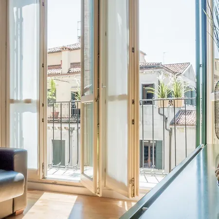 Rialto Whit Lift Venise